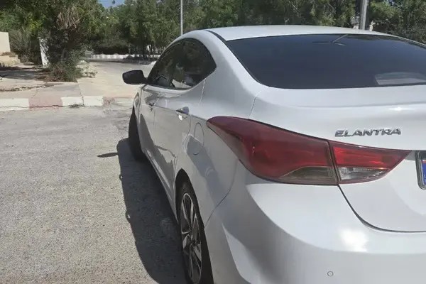 هیوندای، النترا