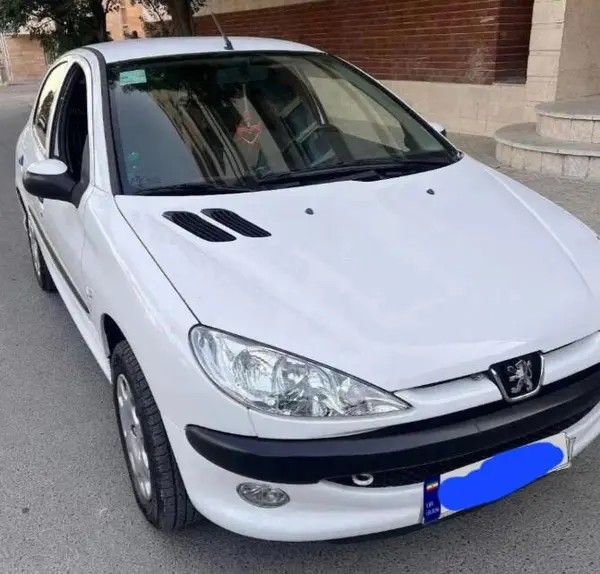 پژو، 206