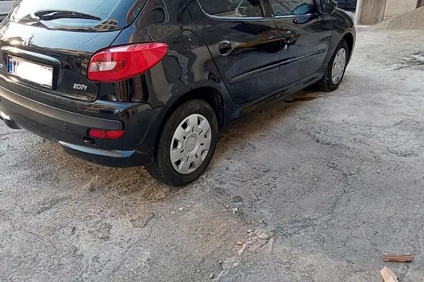 پژو، 207