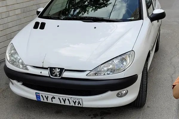 پژو، 206