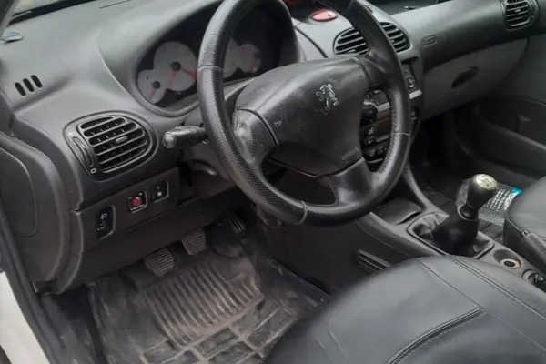 پژو، 206 SD