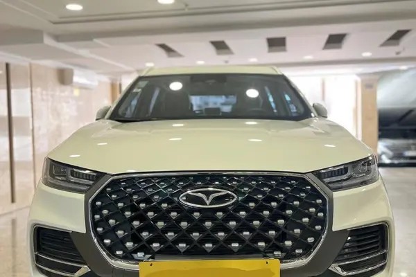 فونیکس، تیگو 8 پرو هیبرید (F8 PRO PHEV)
