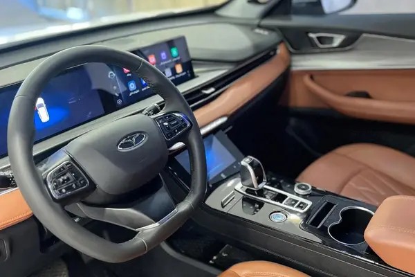 فونیکس، تیگو 8 پرو هیبرید (F8 PRO PHEV)