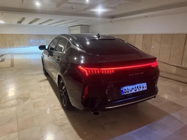 کی ام سی، J7