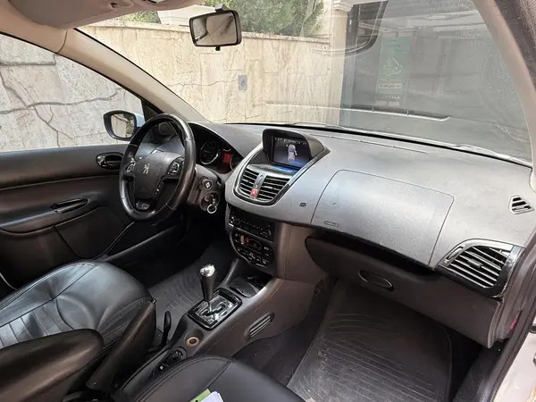 پژو، 207