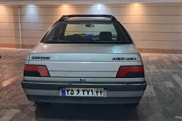 پژو، 405