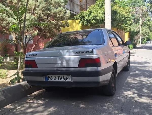 پژو، 405