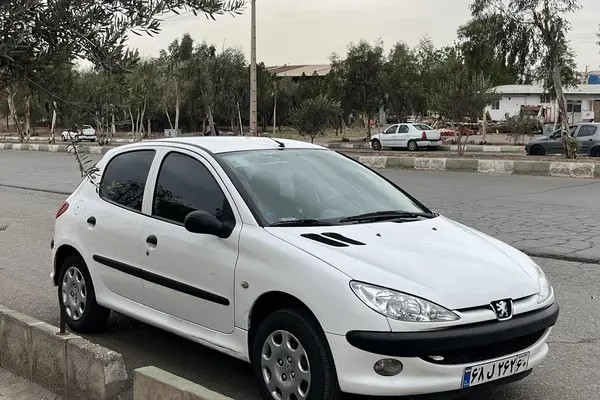 پژو، 206