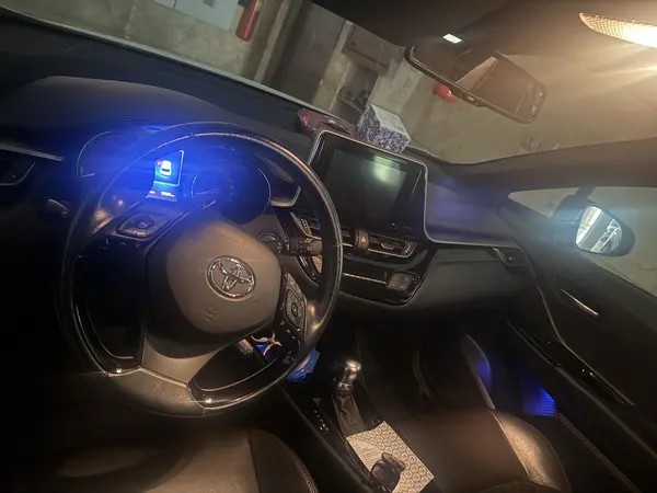 تویوتا، C-HR هیبرید