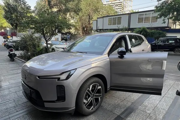 ولوو، XC70