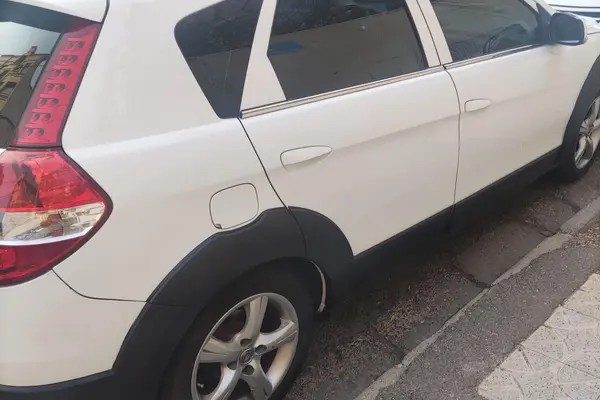 دانگ فنگ، H30 کراس