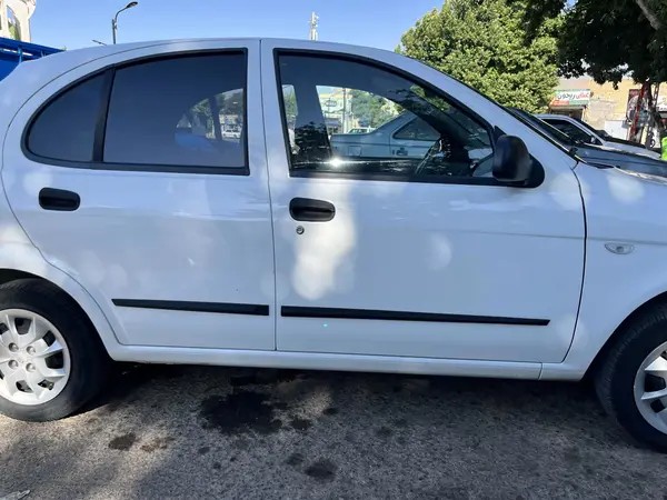 تیبا، هاچ بک