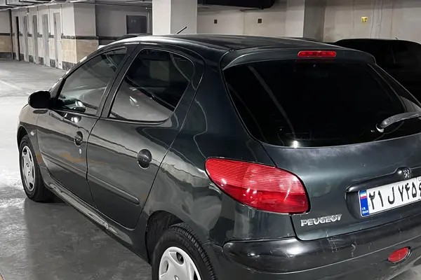 پژو، 206