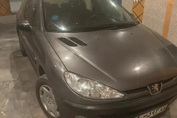 پژو، 206