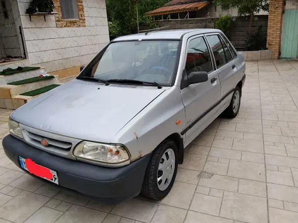 پراید، صندوق دار