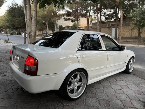 مزدا، 323