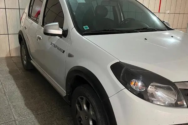 رنو، ساندرو استپ وی