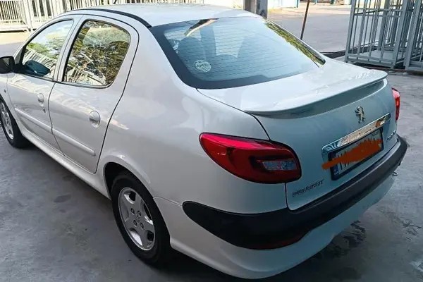 پژو، 207 صندوقدار