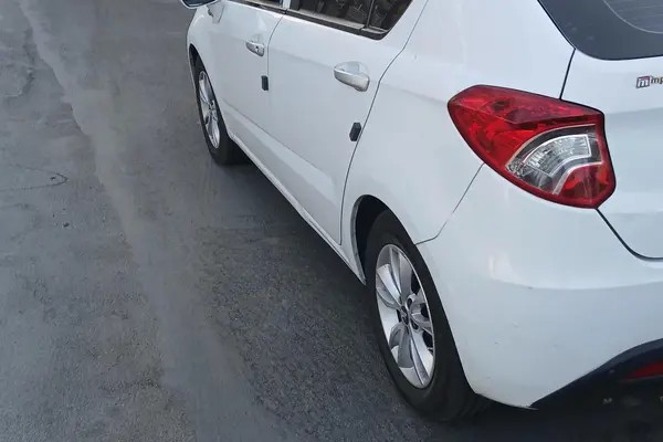 برلیانس، H220
