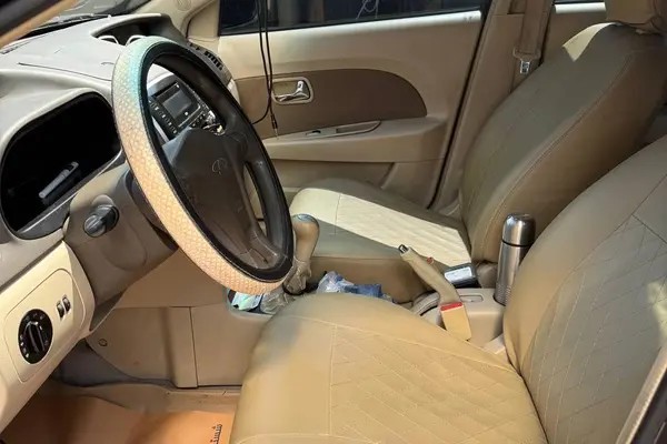 ام وی ام، 315هاچ بک