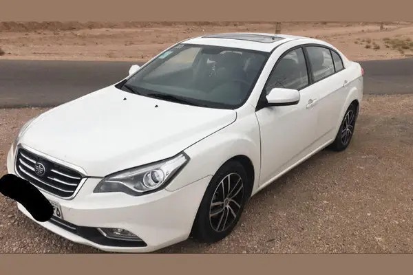 بسترن، B50F
