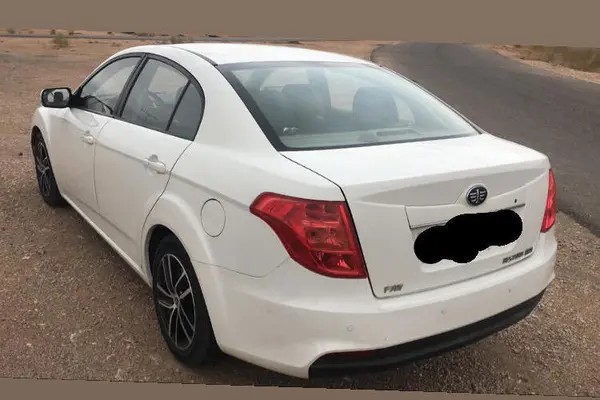 بسترن، B50F
