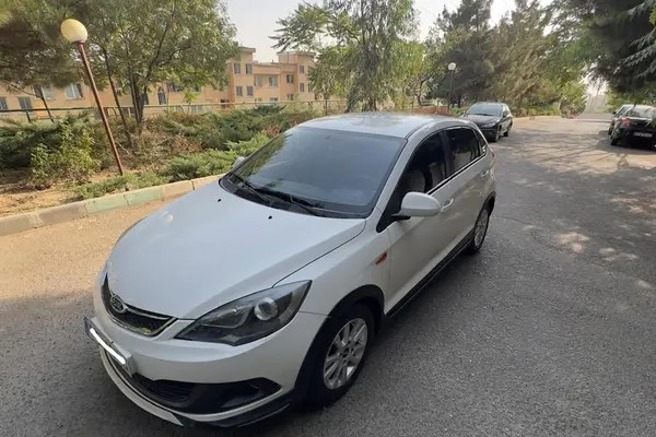 ام وی ام، 315هاچ بک