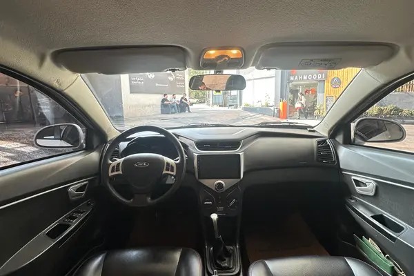 ام وی ام، 315هاچ بک