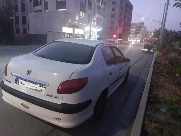 پژو، 206 SD