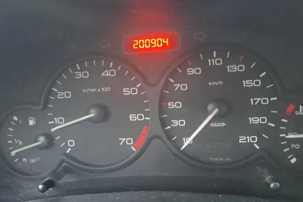 پژو، 206