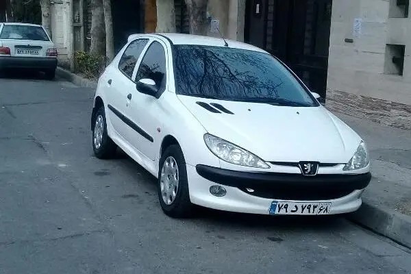 پژو، 206