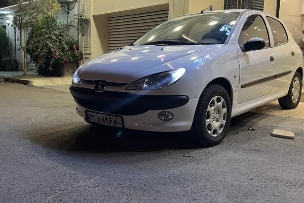 پژو، 206