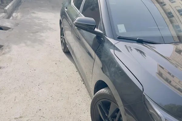 کی ام سی، J7