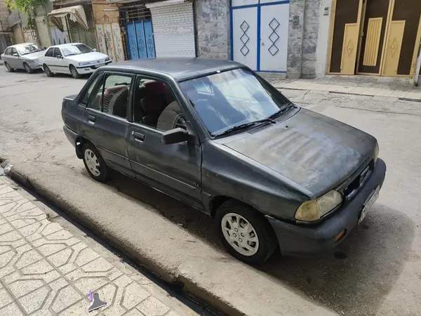 پراید، صندوق دار