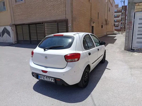 تیبا، هاچ بک