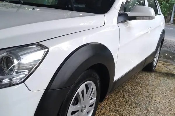 دانگ فنگ، H30 کراس