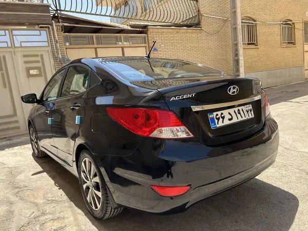 هیوندای، اکسنت (مونتاژ)
