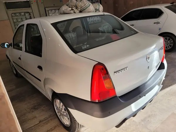 رنو، تندر 90