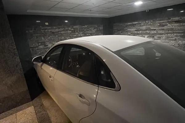 بسترن، B30