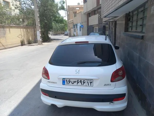 پژو، 207