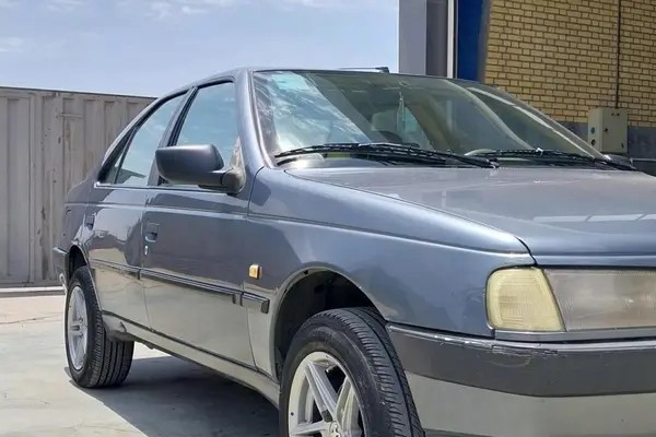 پژو، 405
