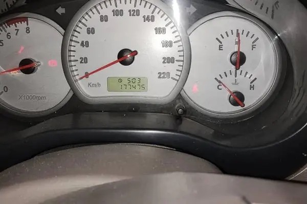 ام وی ام، X33