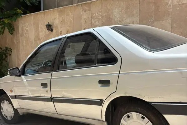 پژو، 405