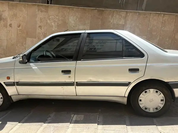 پژو، 405