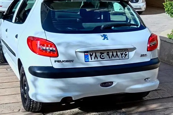 پژو، 206