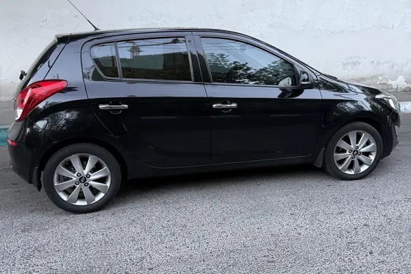 هیوندای، i20