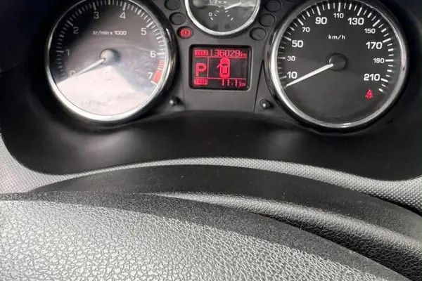 پژو، 207 صندوقدار