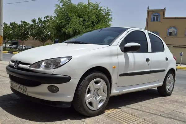پژو، 206
