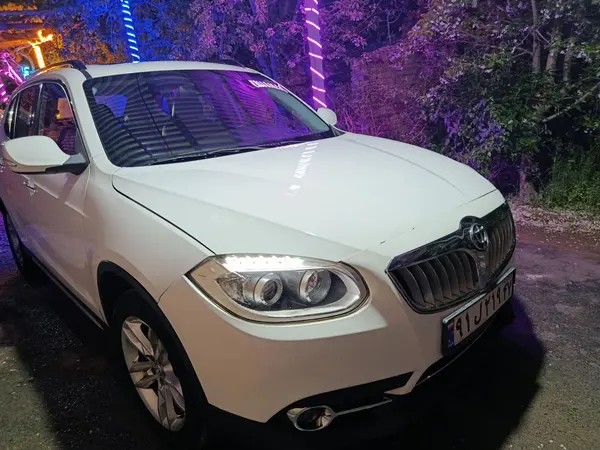 برلیانس، V5