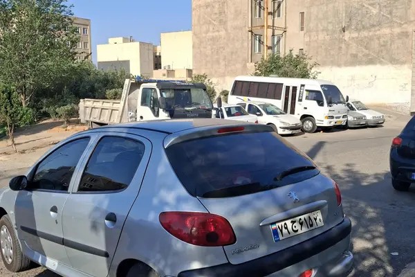پژو، 206